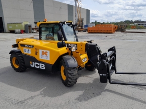 Acquisition du chariot télescopique JCB 525.60